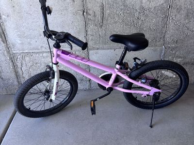 Pink children’s bike 18 inch tires