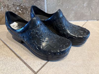 Dansko Black Clogs w/ Embossed Flowers Size 40 (9-10)