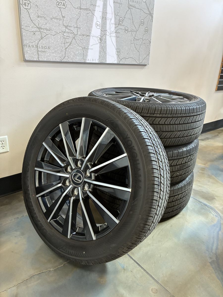 Lexus OEM 6x5.5 Wheels (like-new, NEW tires)