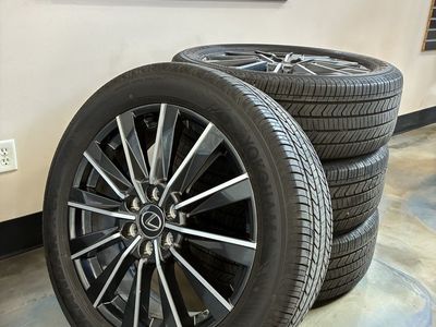 Lexus OEM 6x5.5 Wheels (like-new, NEW tires)