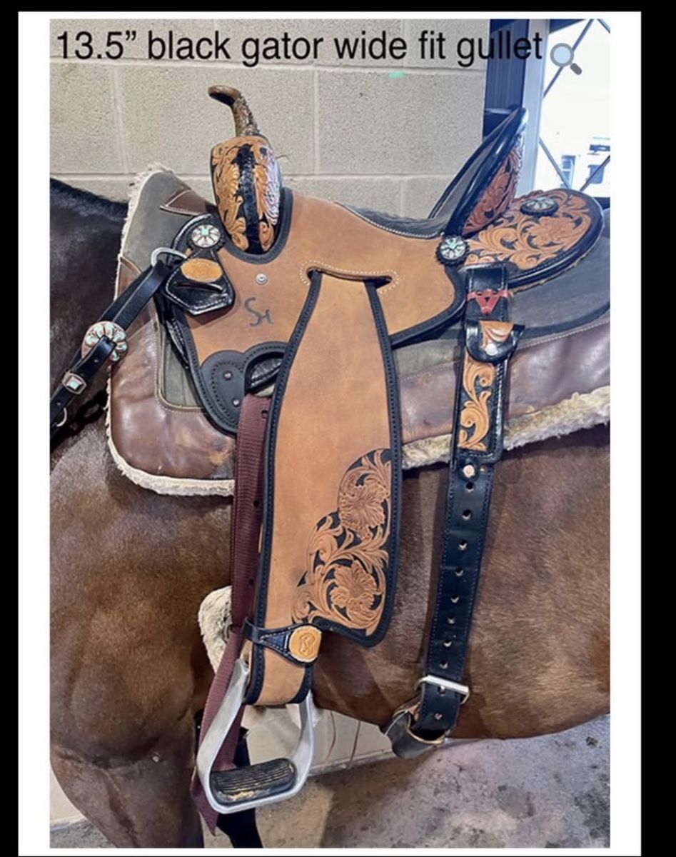 13.5 Sharin Hall Pro Series Lite Barrel Saddle