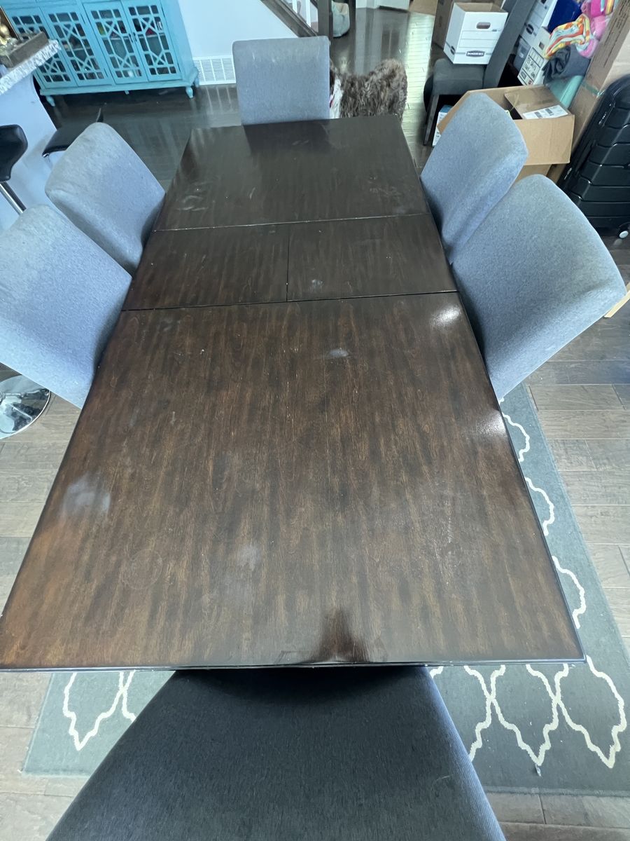 Dining room table and 8 chairs