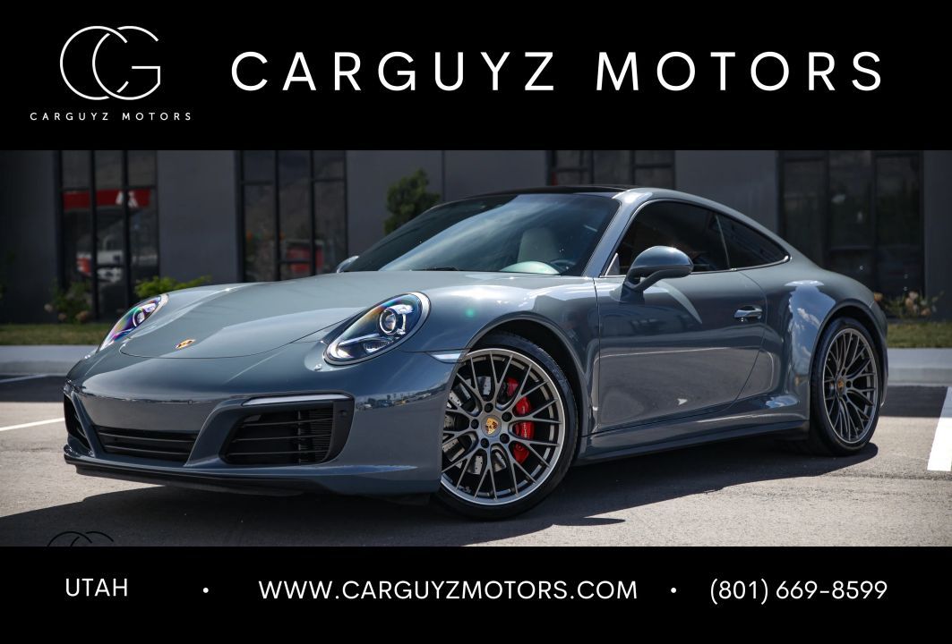 2017 PORSCHE 911 Carrera 4S