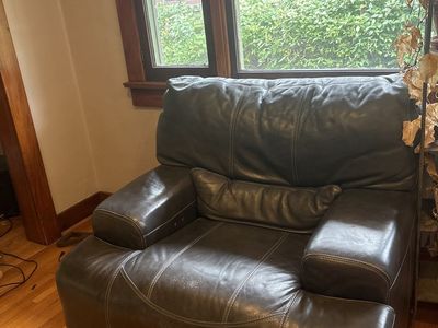 Full electric recliner/lazy boy