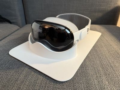 Apple Vision Pro 256GB - Like New