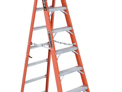 NEW Louisville Cross Step 8 ft. Fiberglass Leaning Step Ladder