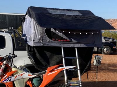 Hutch Daly 2 W/Skylight