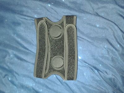 BRAND NEW sciatica knee brace