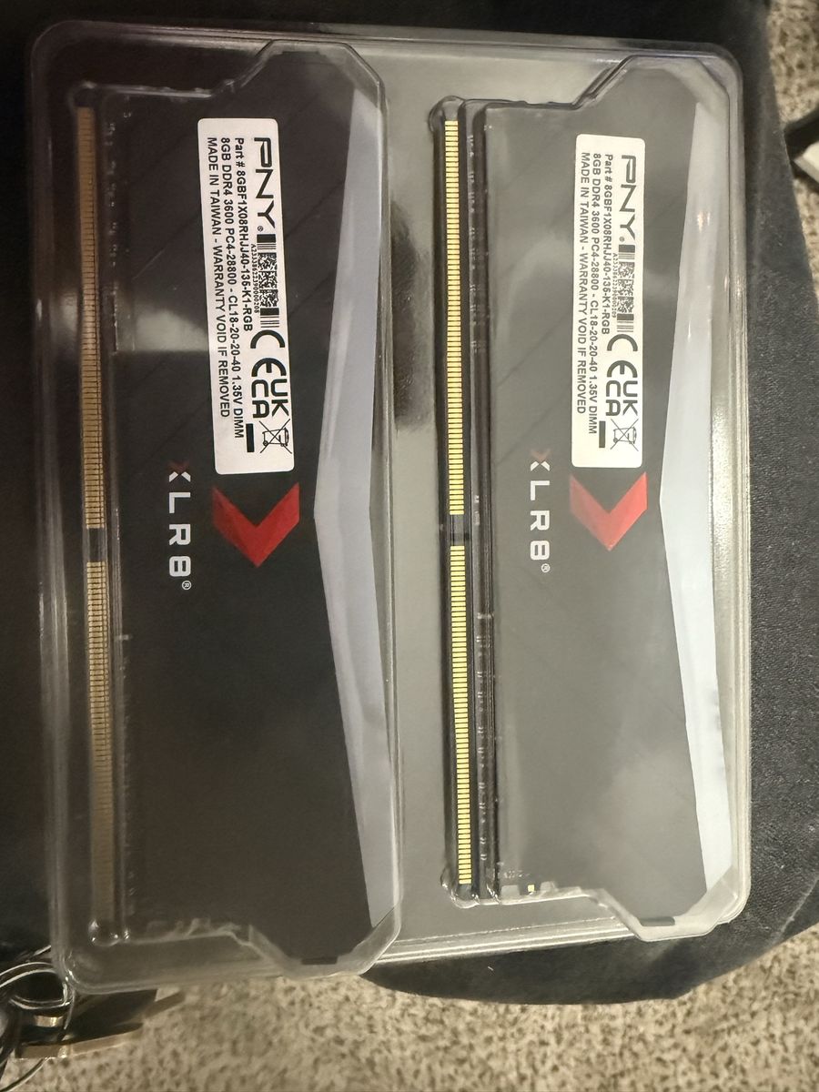 16Gb ddr4 PNY XLR8 (2x8GB) Ram RGB