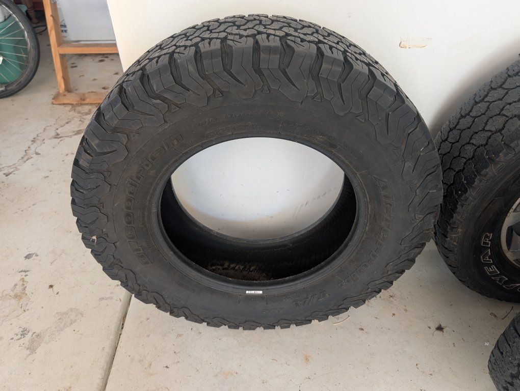 Brand New BFGoodrich All-Terrain T/A KO2 Tire LT275/70R18 