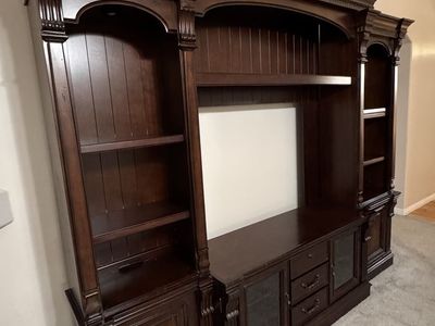 Elegant Traditional Dark Wood Entertainment Center Wall Unit with Storage and Shelving