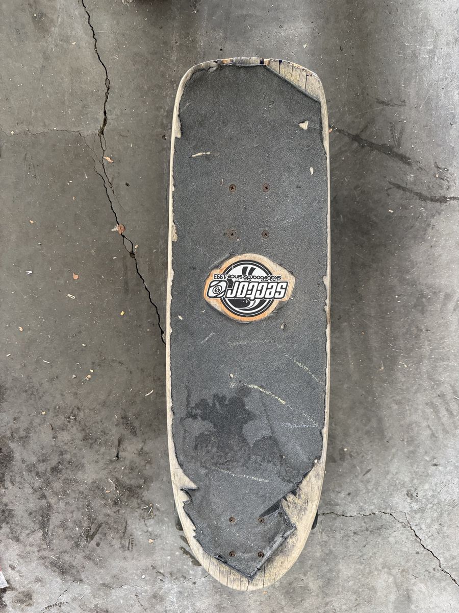 Sector line skateboard