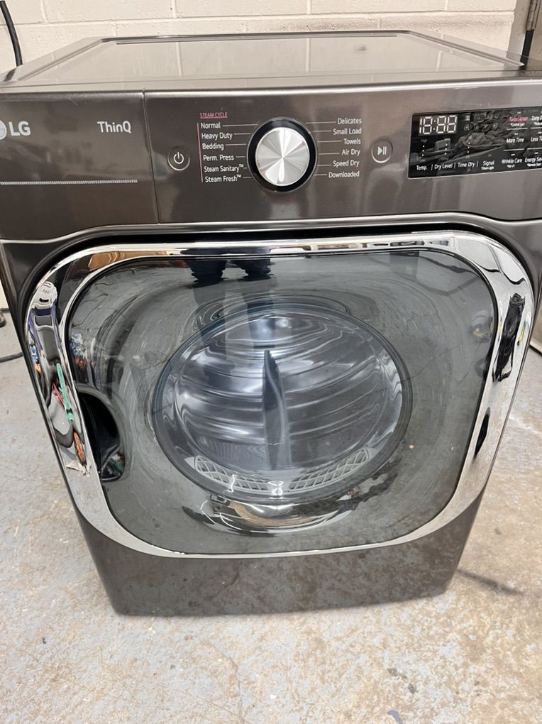 Like New LG ThinQ Series Electric Dryer With Steam