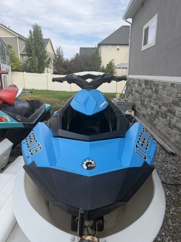 Main image 3