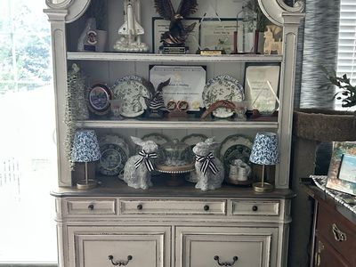 Magnolia China Hutch/ entertaiment Center