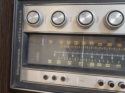 Magnavox Astro-Sonic Vintage Console Stereo with AM/FM Radio and Turntable Compartment