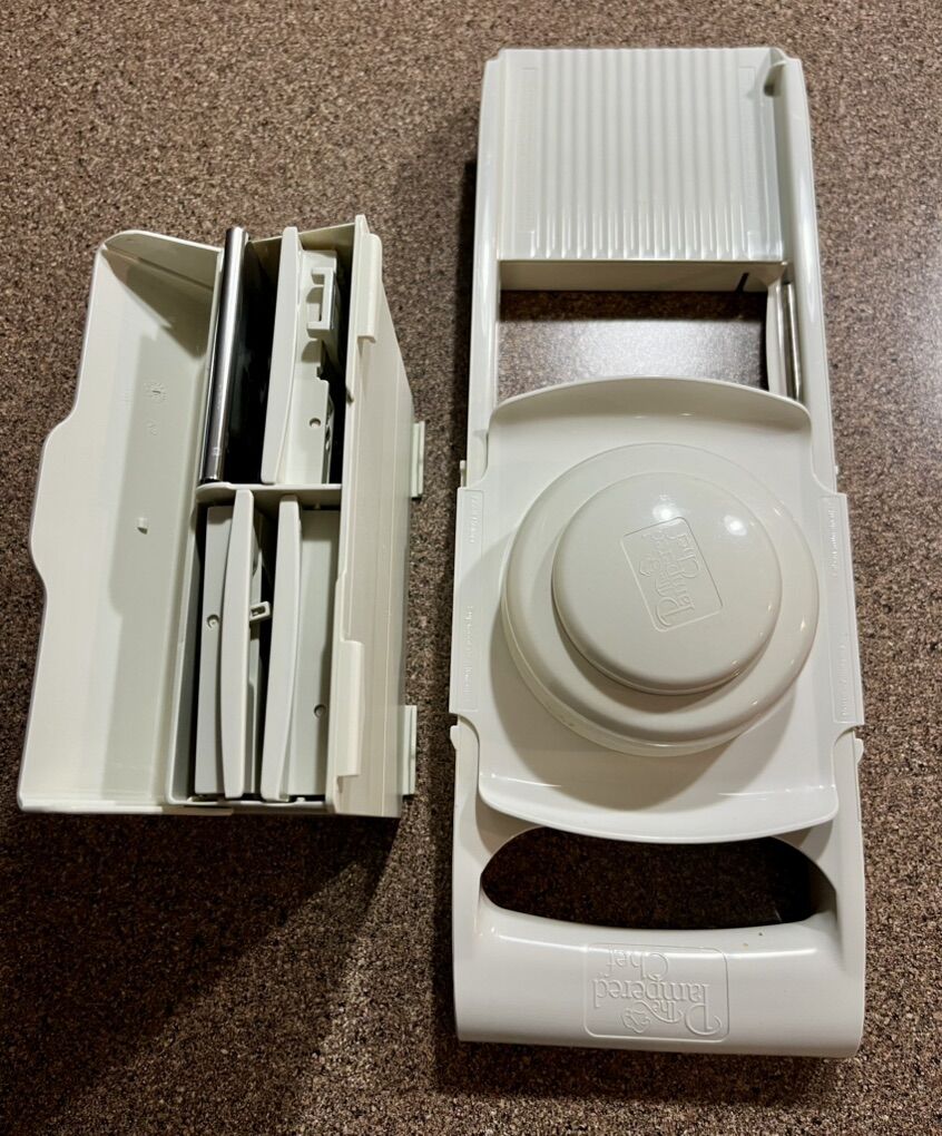 The Pampered Chef Ultimate Mandolin