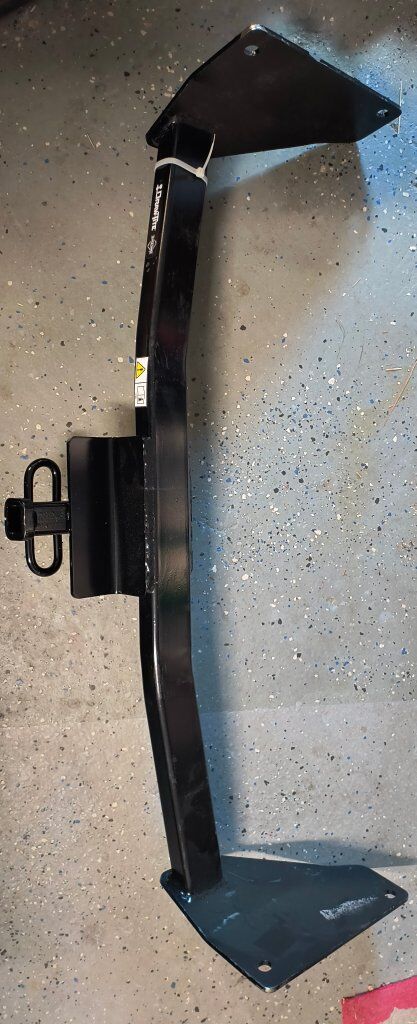 Draw Tite Class 2 Hitch & Fasteners Toyota/Lexus