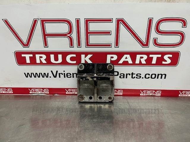 Peterbilt 379 Bracket