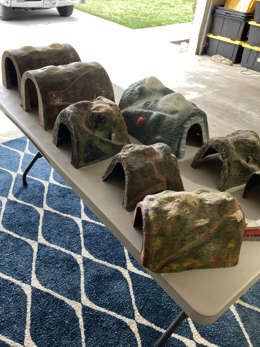 Lionel, American Flyer, Ives Train Tunnels