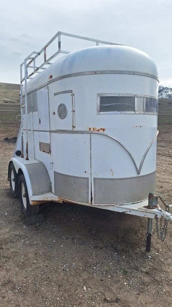 Horse Trailer For Sale