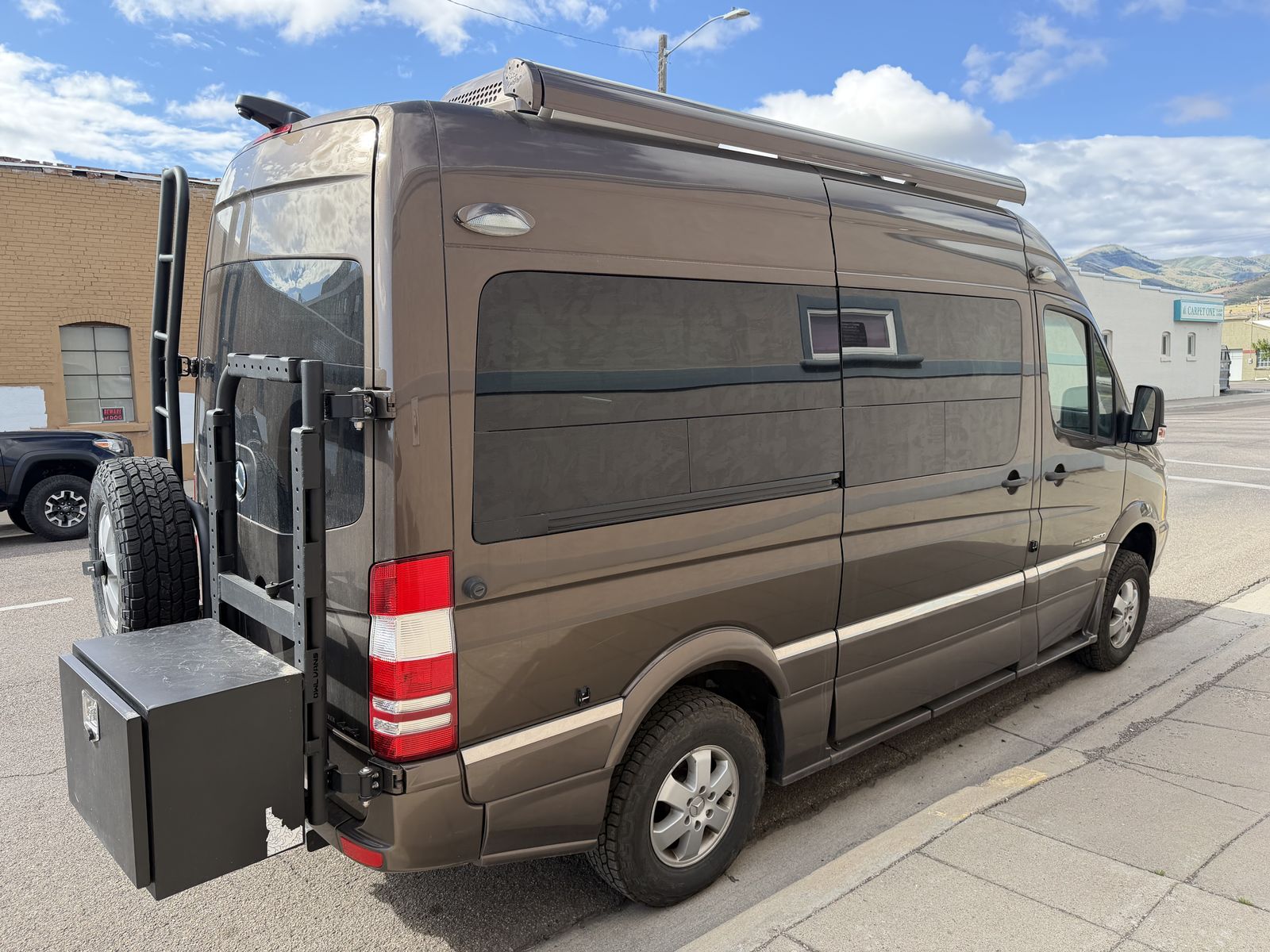2016 Roadtrek ss agile 4x4 sprinter low miles