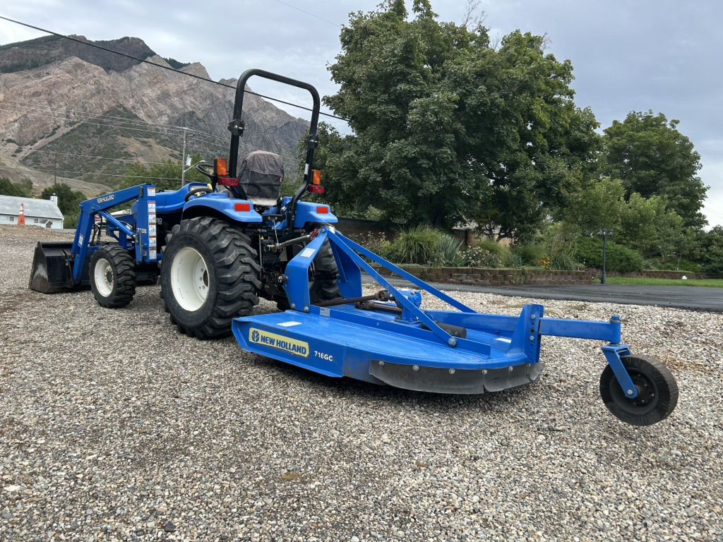 New Holland 4x4 diesel tractor