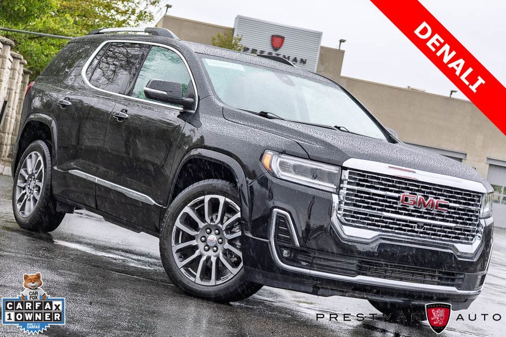 2023 GMC Acadia Denali