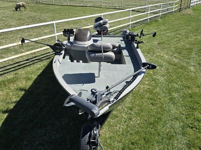 2000 Tracker Pro V16