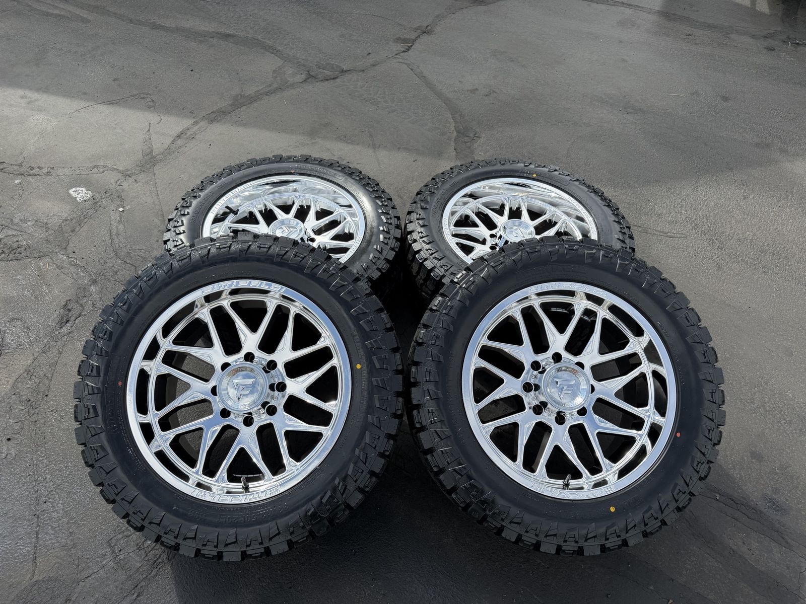 New Chrome Fittipaldi FA19 8x6.5 33x12.50r20 Ameritread RT Chevy Silverado 2500 3500 Dodge Ram Cummins 8 lug wheels and tires 