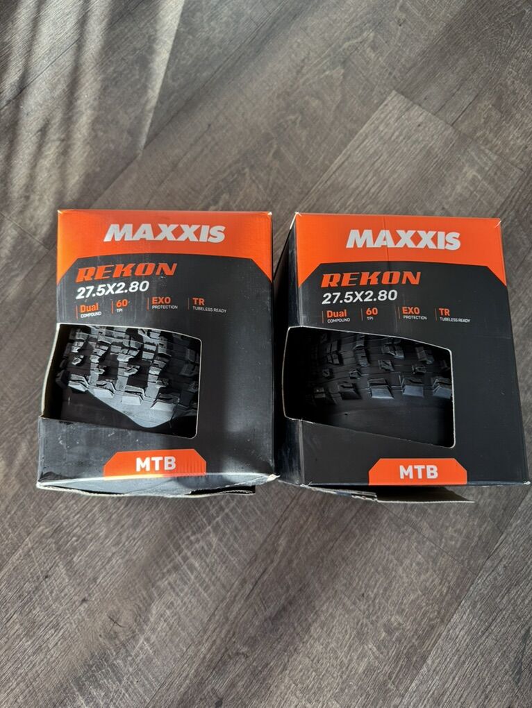 Maxxis Rekon 27x2.8 Tires