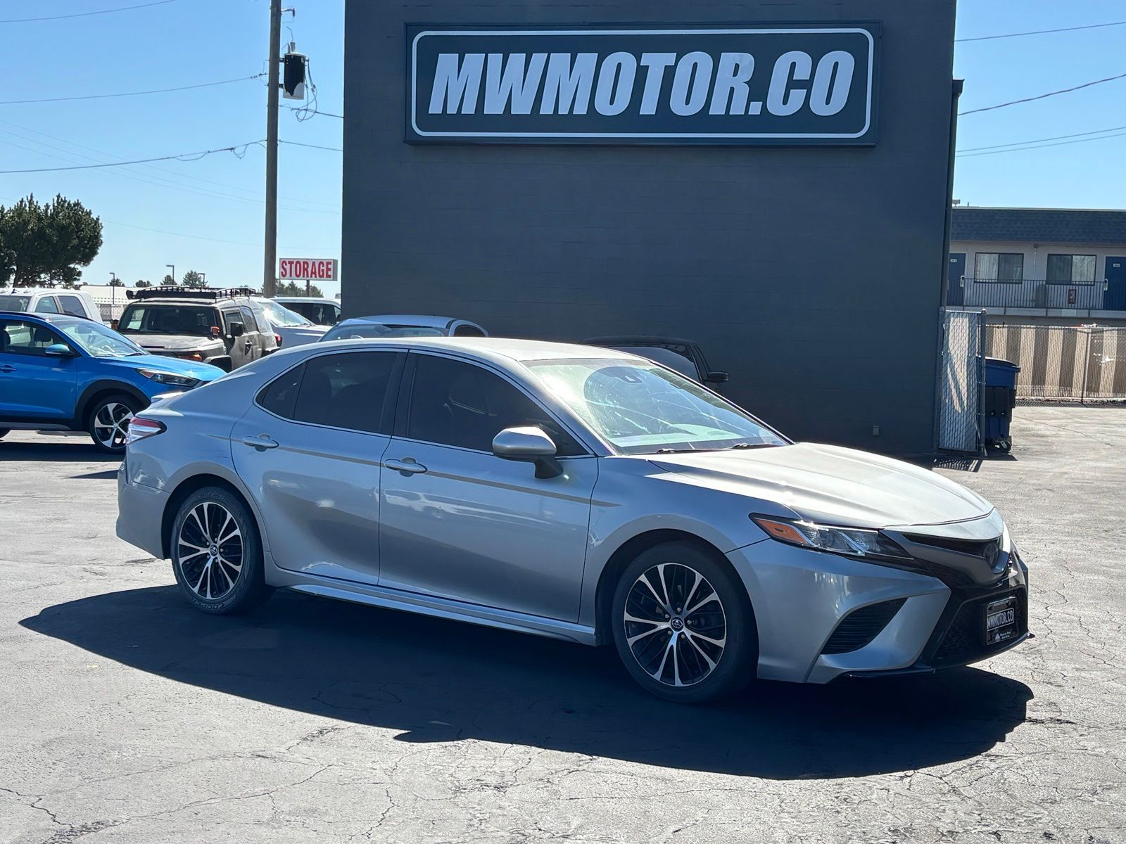 2020 Toyota Camry SE
