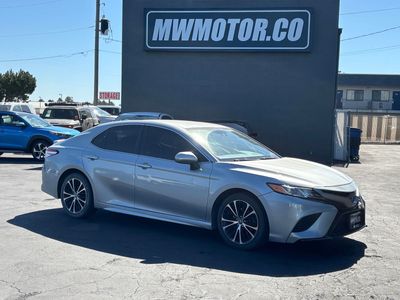 2020 Toyota Camry SE