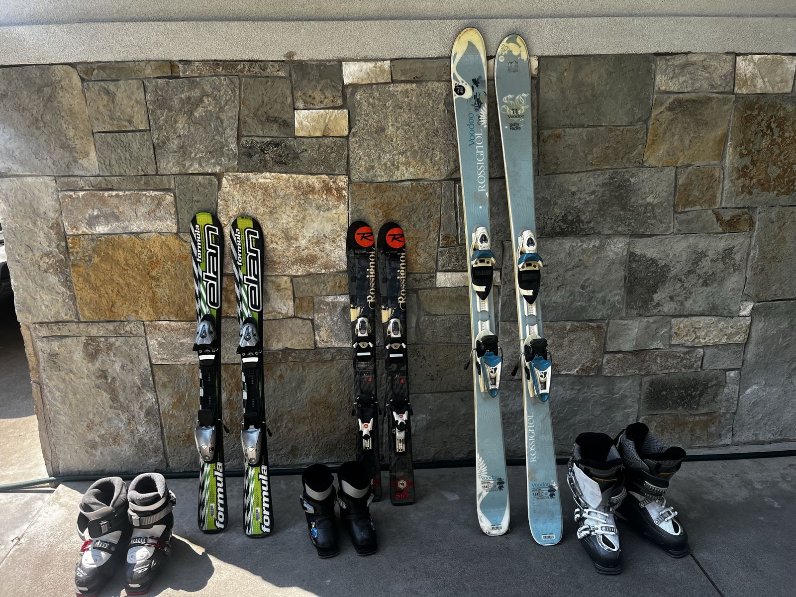 Rossignol & Elan Downhill Ski Sets with Bindings and Ski Boots 