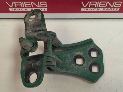Kenworth T680 Left Door Hinge