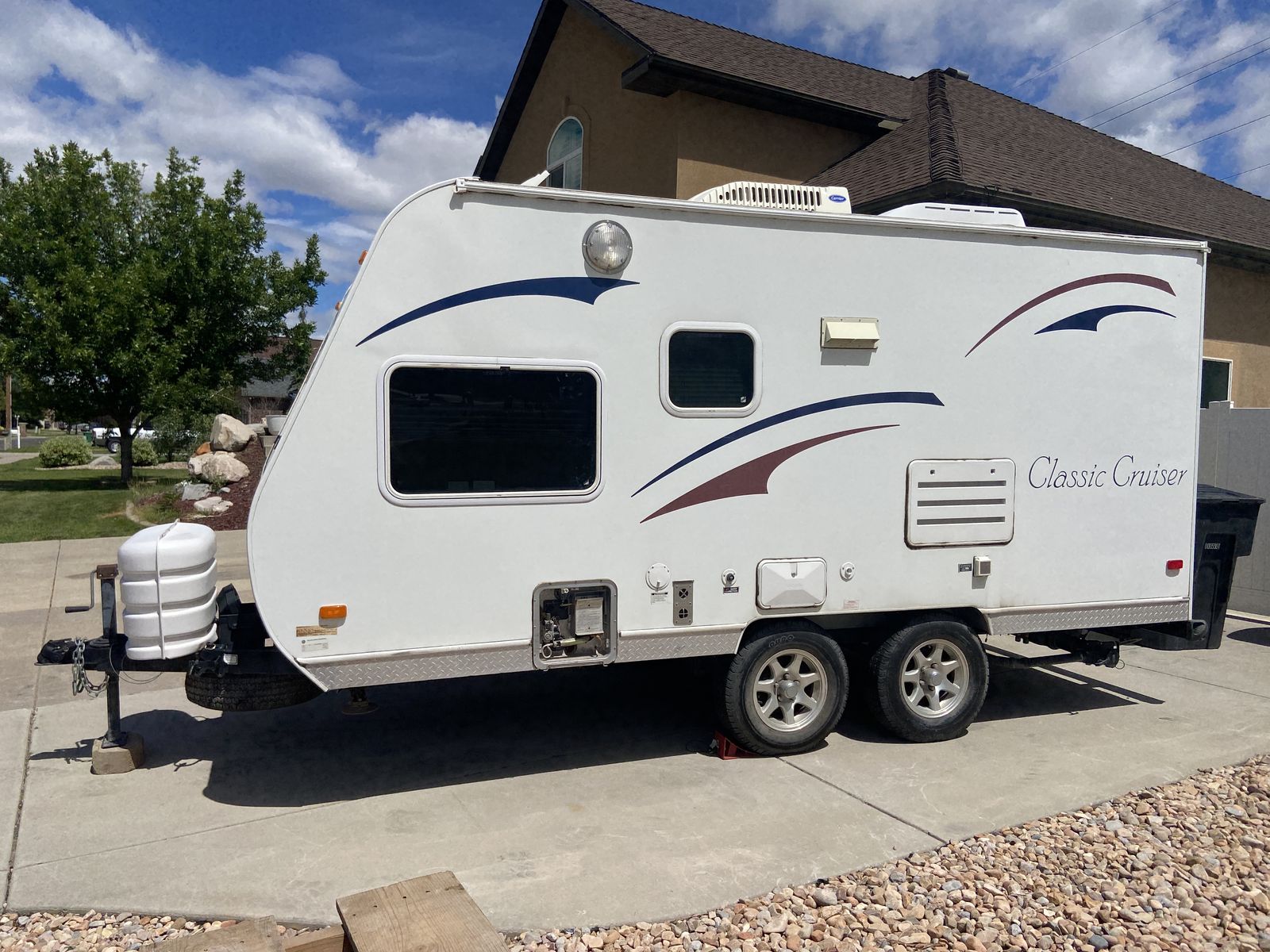 2009 18’ travel trailer