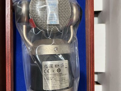 Blue Microphone Mouse with Shockmount (New in box)