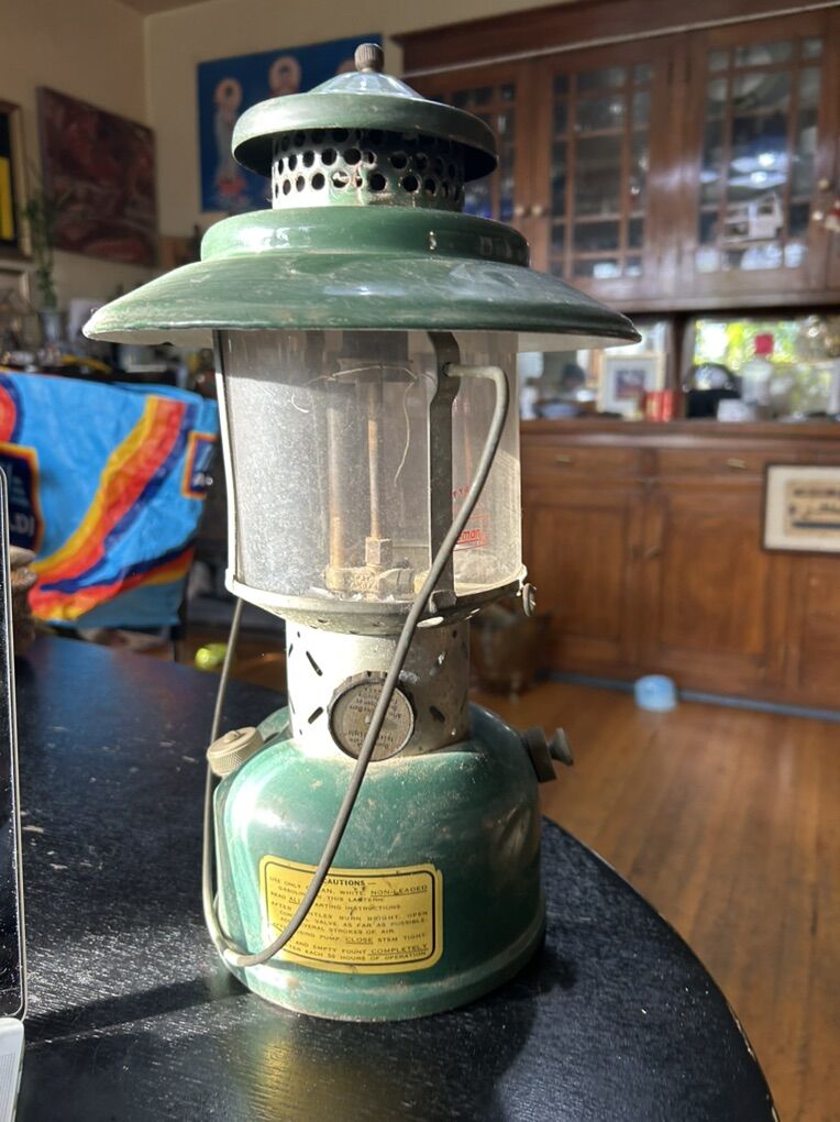 Vintage RARE 1946 Coleman US lanterns Green