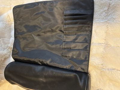 Lange travel brush case