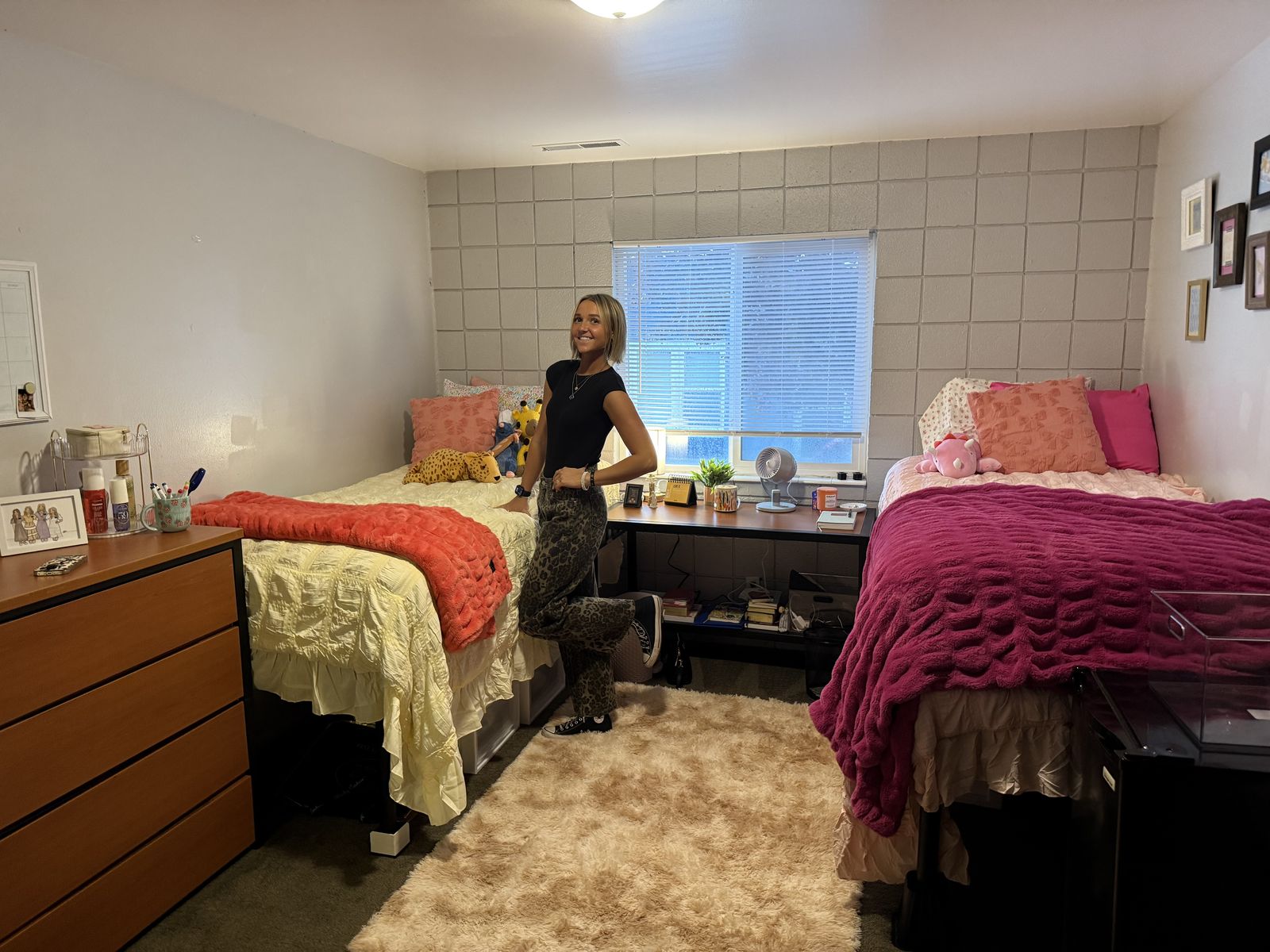 SELLING MY LEASE FOR THE SUMMER - ONLY $350/MO - AVAILABLE ASAP!!