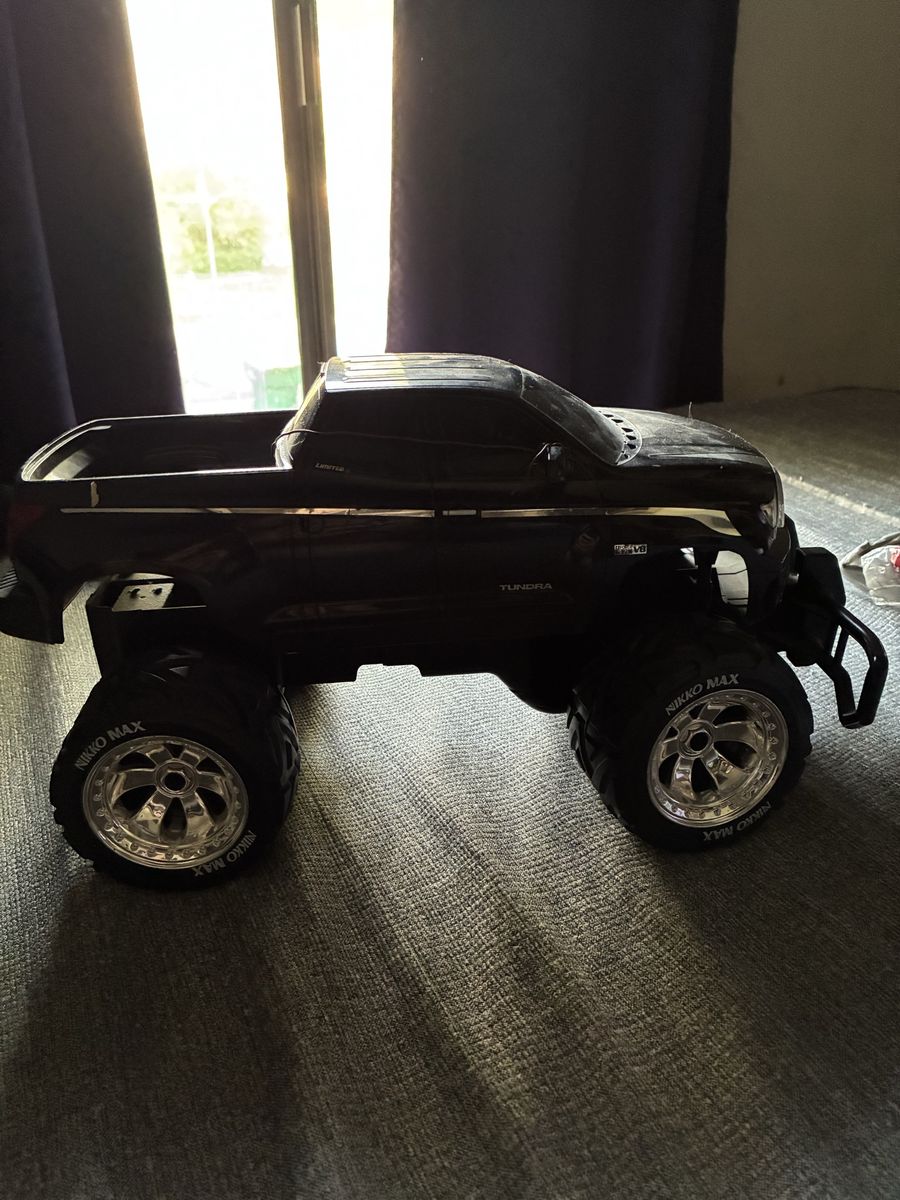 Nikko Max Toyota Tundra RC Monster Truck Black 4x4