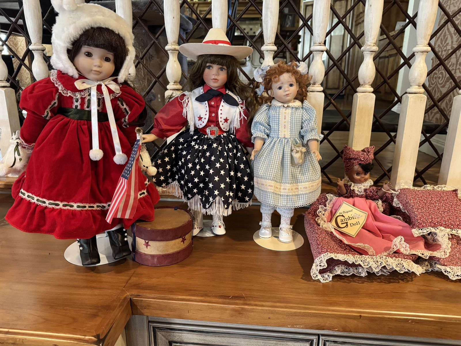 Beautiful Dolls With Stands