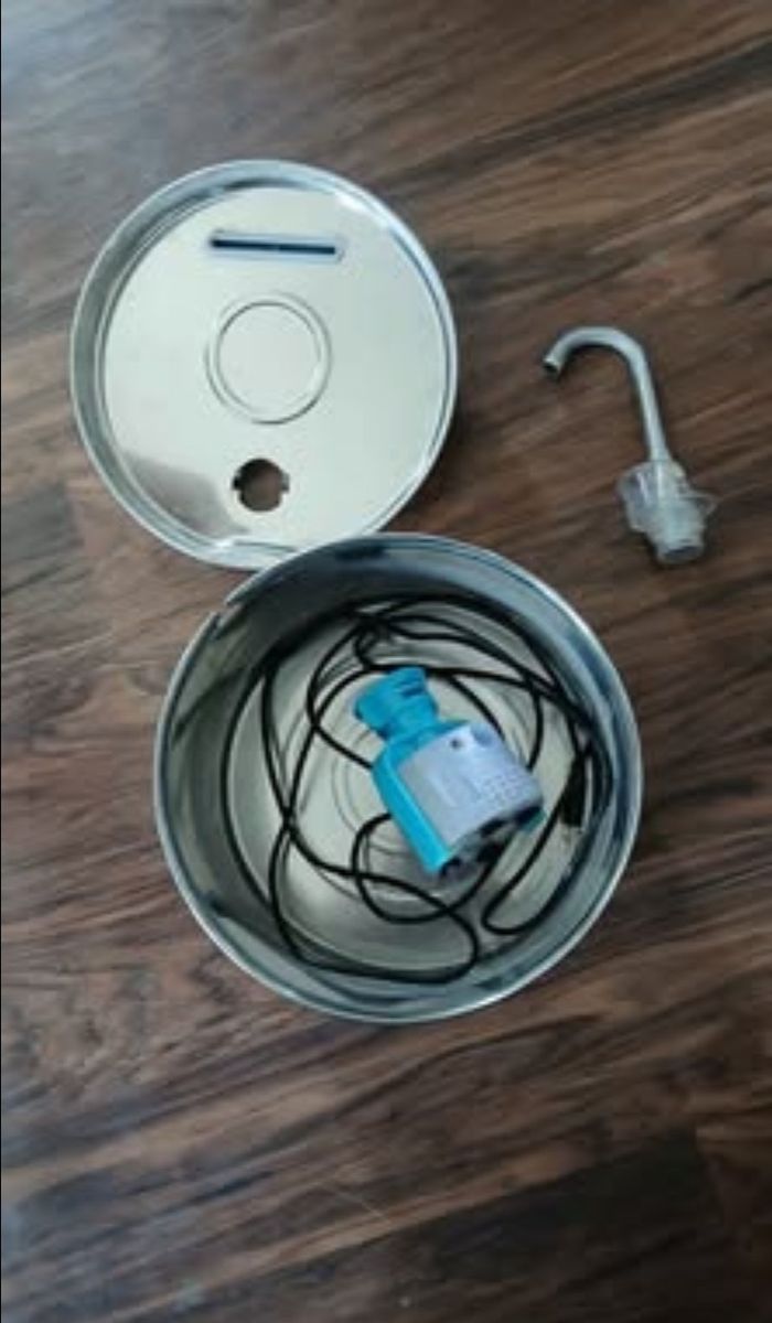 Stainless Steel Cat Water Fountain | 5 Extra Filters | Works Great