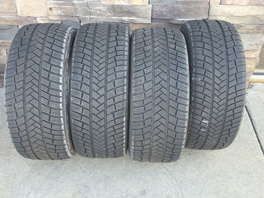 205/40R18 vredestein snow tires