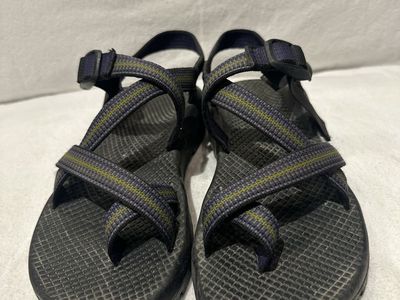 Chaco women’s size 8 purple/olive, hiking sandals