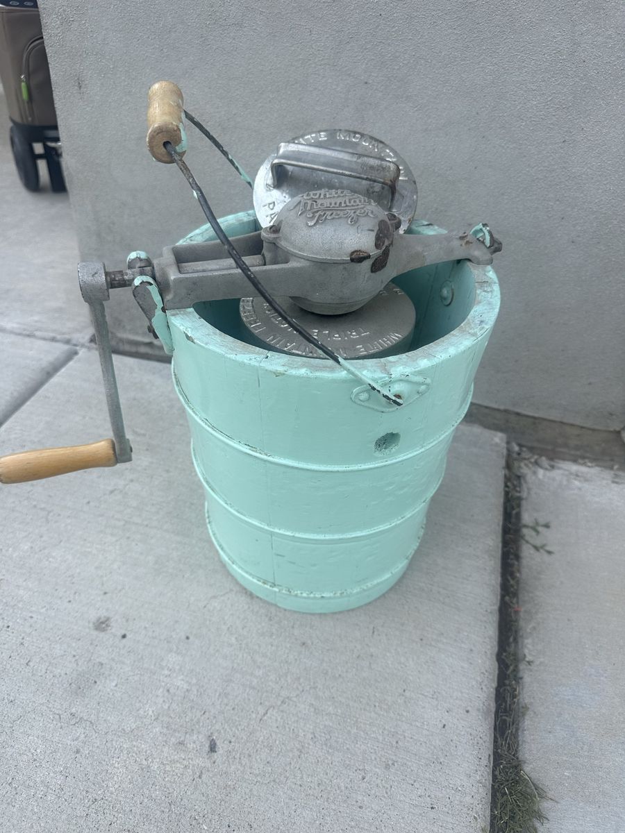 Antique White Mountain Triple Motion Ice Cream Maker Hand Crank Wooden Bucket