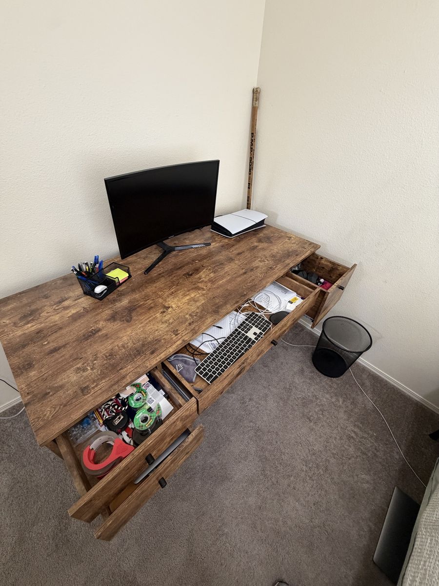 Main image 3
