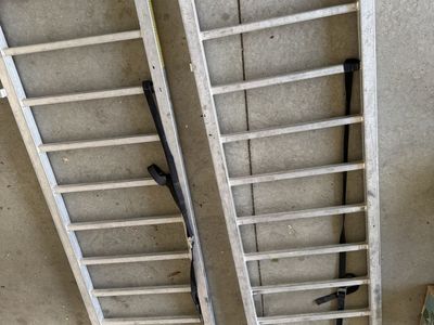 Aluminum folding ramp
