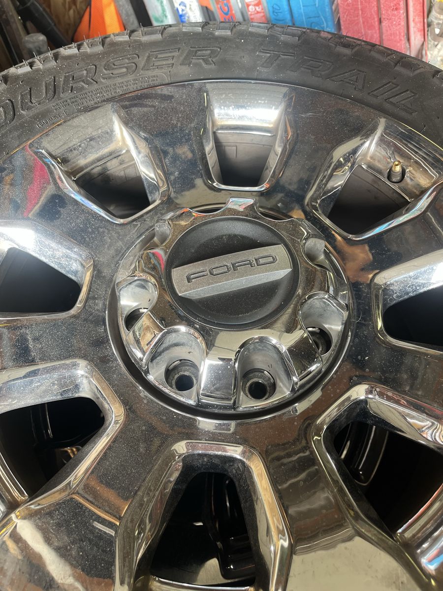 Ford Chrome Wheel with Center Cap - Used