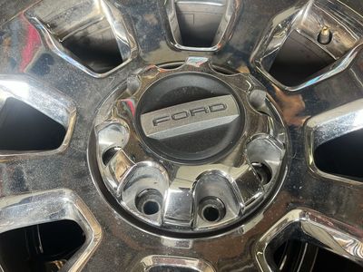 Ford Chrome Wheel with Center Cap - Used
